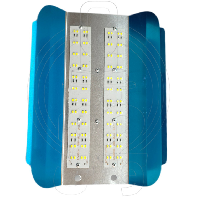 پروژکتور کمپینگ 30 و 60 وات سیار خودرویی * Portable 30W and 60W camping floodlight with vehicle power compatibility